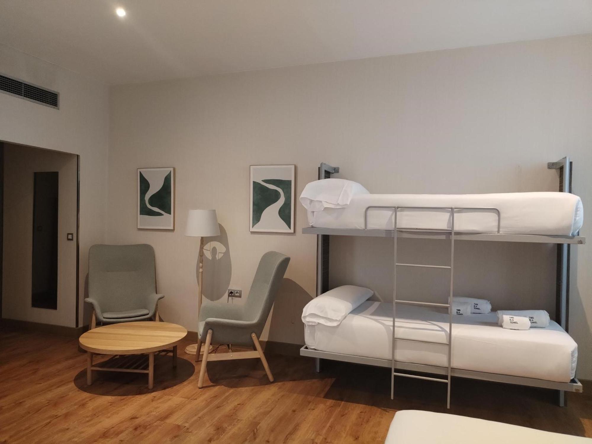 Petit Palace Santa Cruz Севилья Экстерьер фото